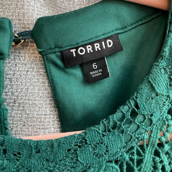 Torrid Green Lace Hi Neck Trapeze Dress 6X - Picture 4 of 9